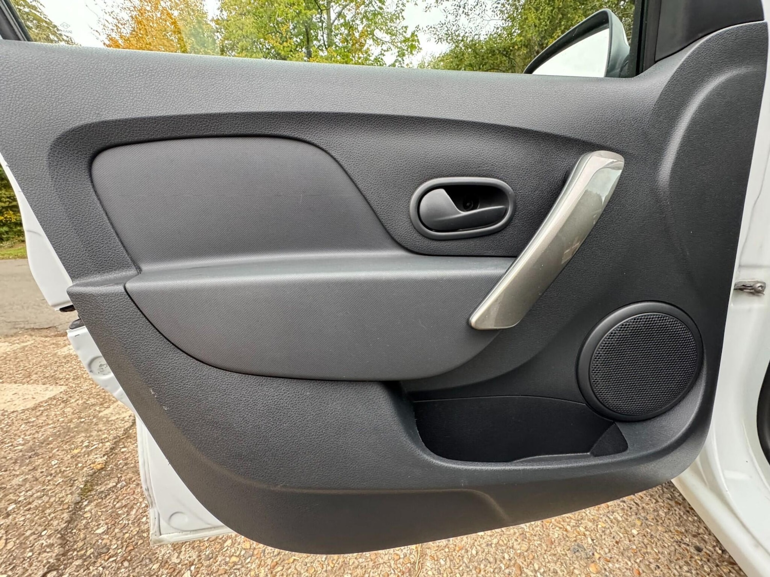 Used Dacia Sandero 2015 for sale - 76189610: Photo 64