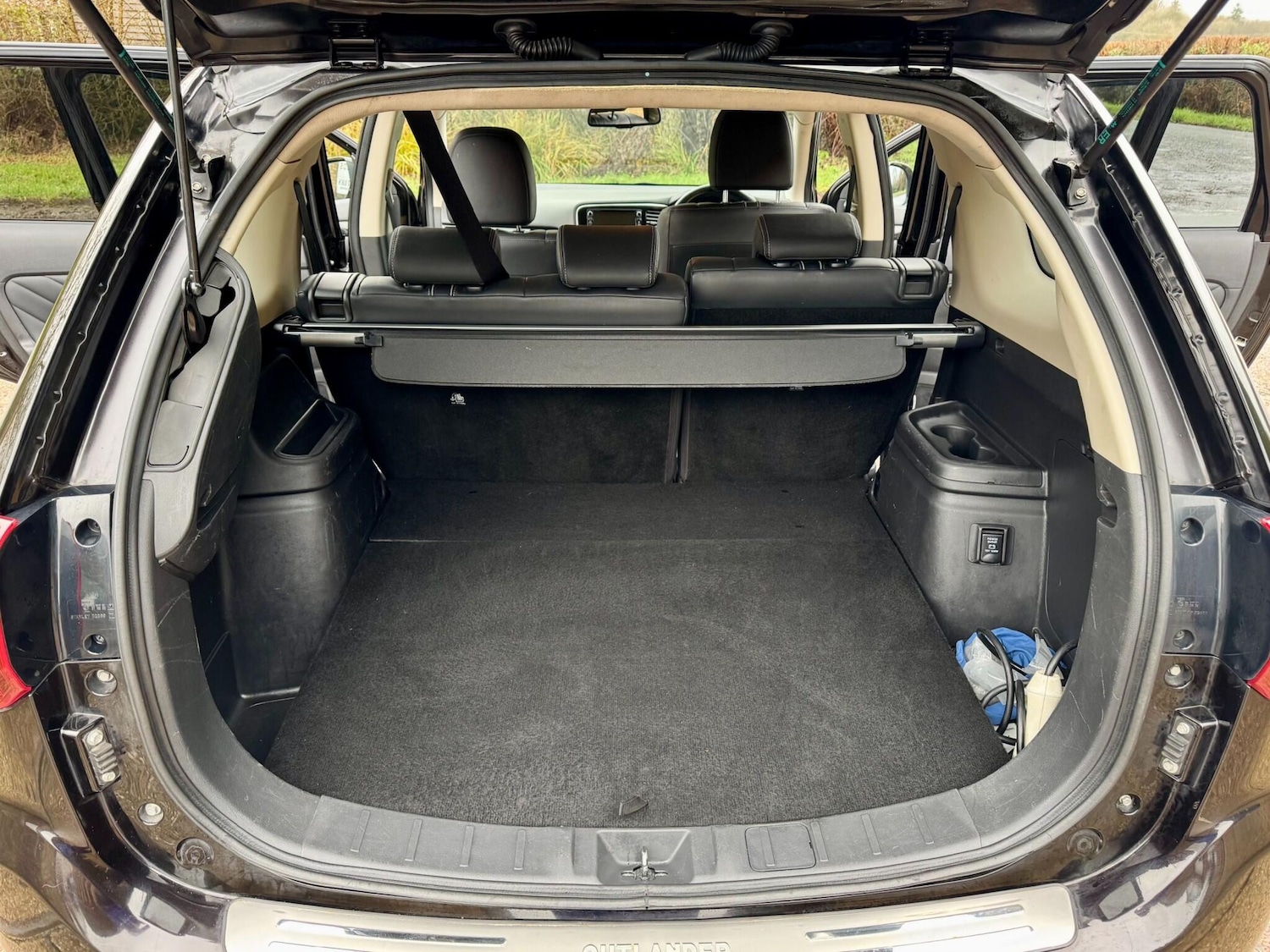 Used Mitsubishi Outlander for sale - 77808721: Photo 52