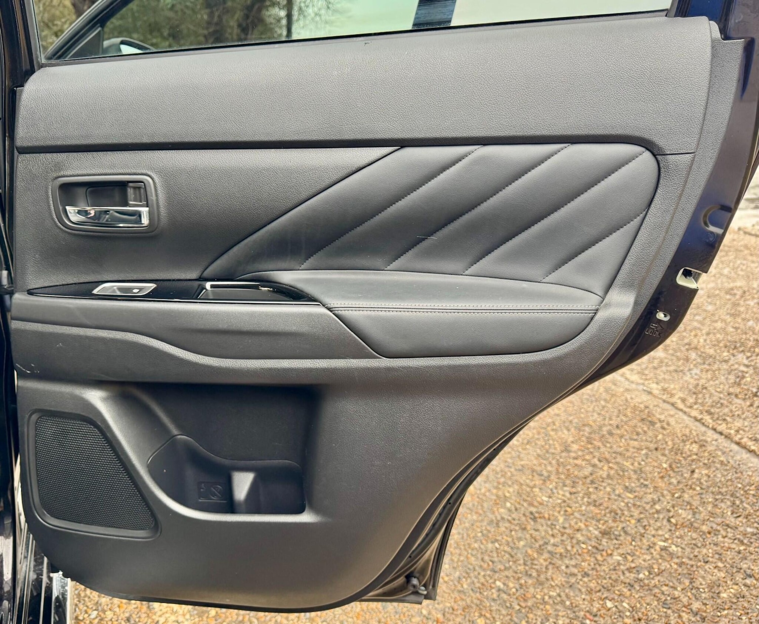 Used Mitsubishi Outlander for sale - 77808721: Photo 90