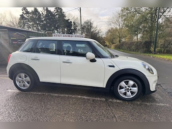 Used MINI Hatch 2018 for sale - 76608014: Photo