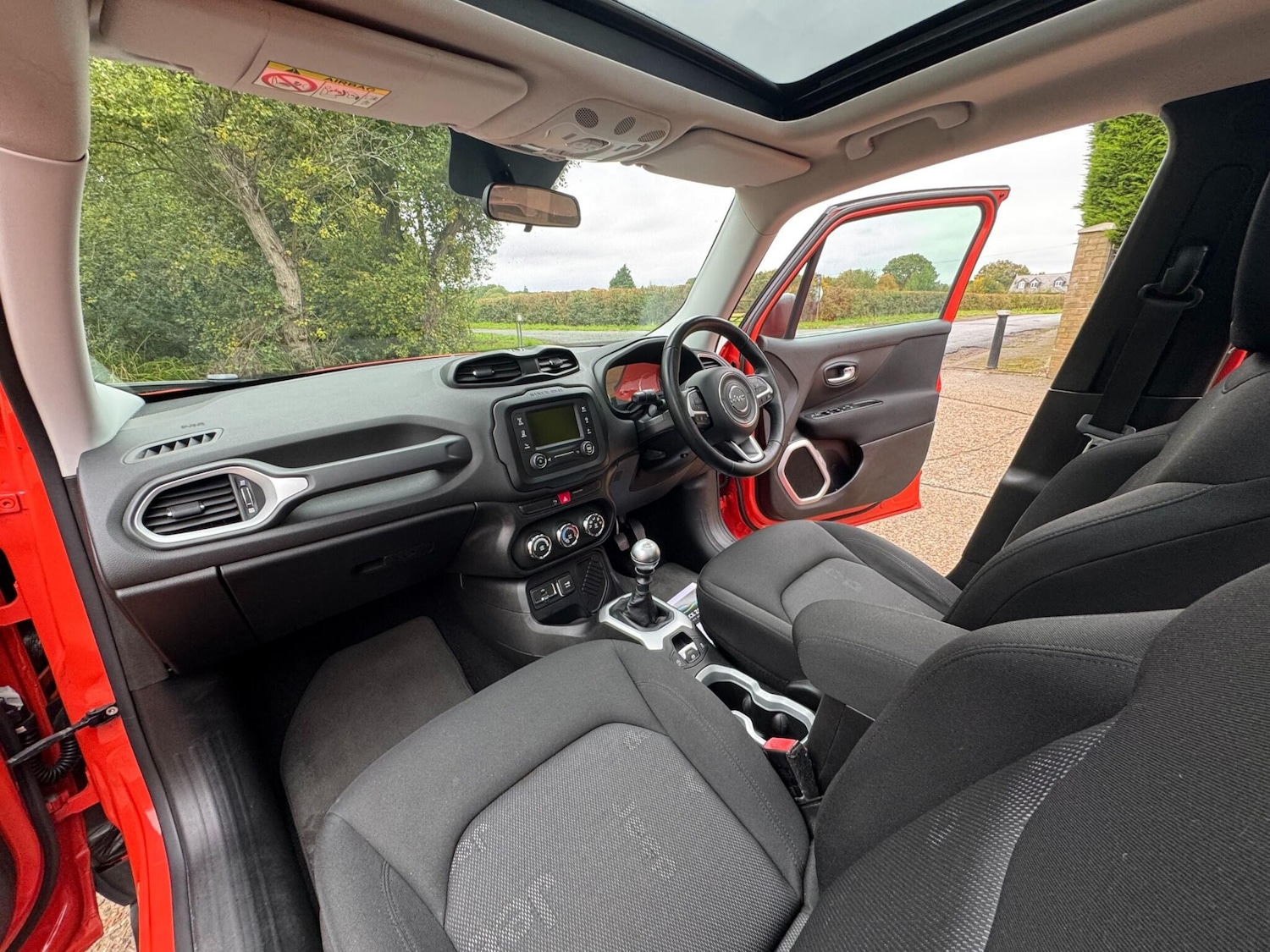 Used Jeep Renegade 2015 for sale - 76151976: Photo 54