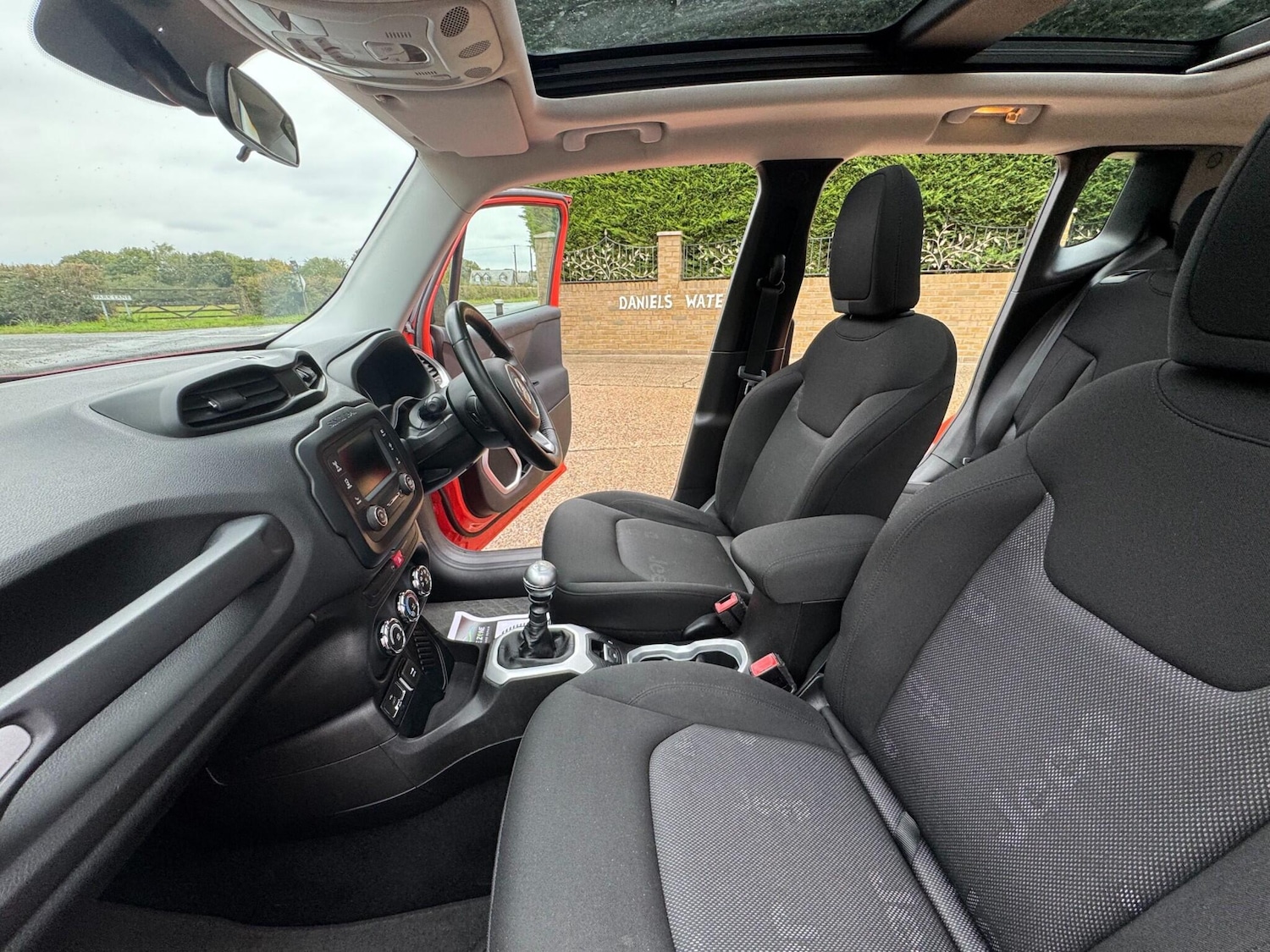 Used Jeep Renegade 2015 for sale - 76151976: Photo 55