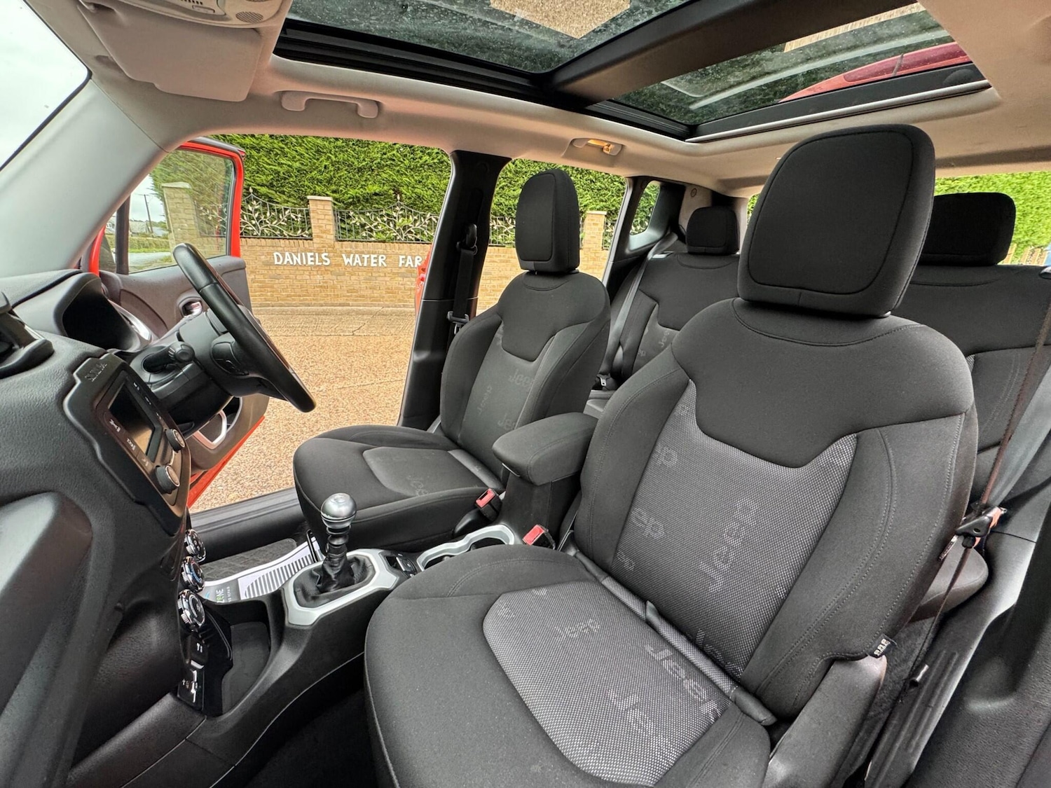 Used Jeep Renegade 2015 for sale - 76151976: Photo 57