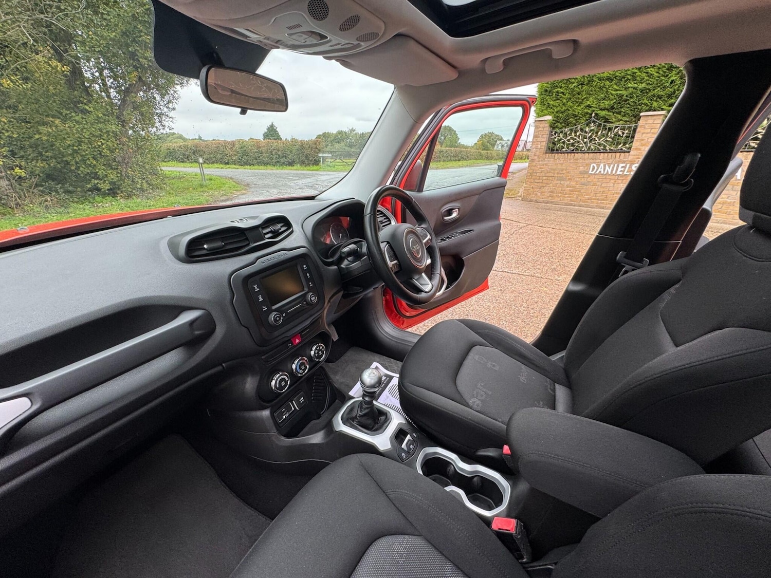 Used Jeep Renegade 2015 for sale - 76151976: Photo 58
