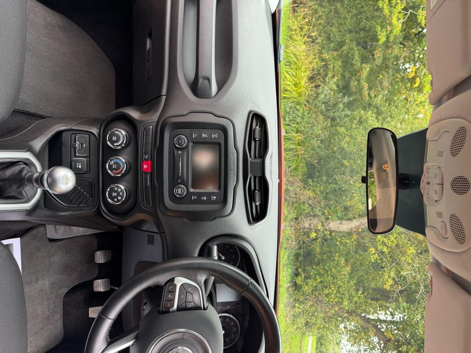 Used Jeep Renegade 2015 for sale - 76151976: Photo 76