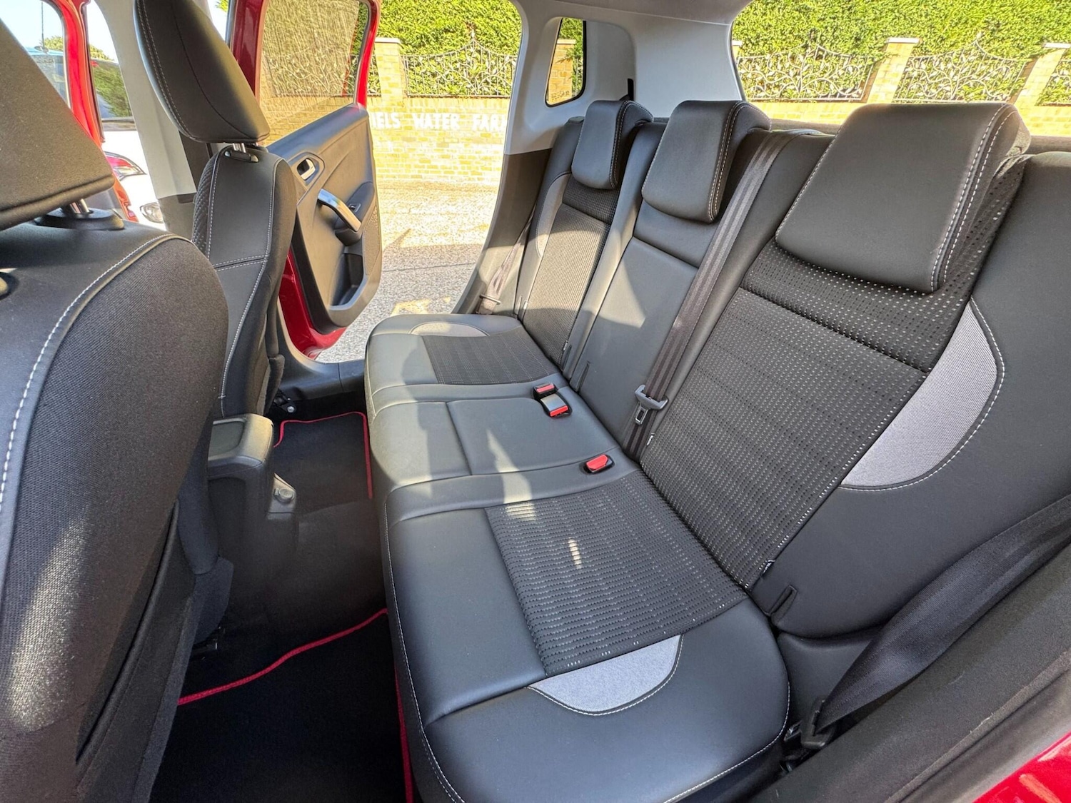 Used Peugeot 2008 2018 for sale - 76989832: Photo 59