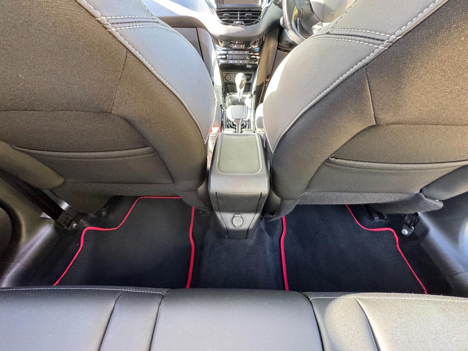 Used Peugeot 2008 2018 for sale - 76989832: Photo 70