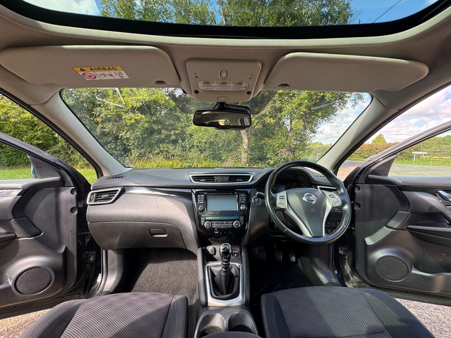 Used Nissan Qashqai 2014 for sale - 76781087: Photo 2