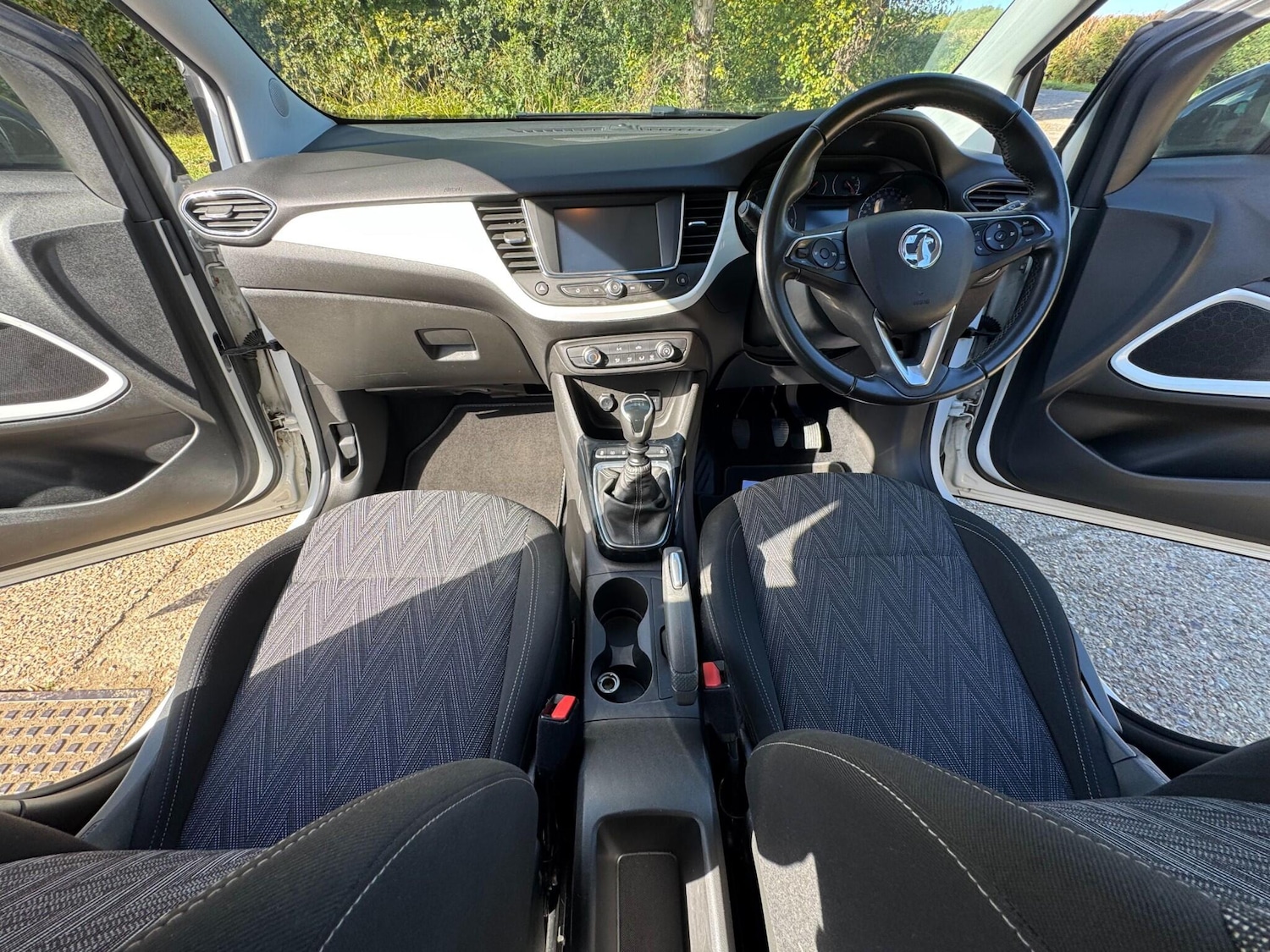 Used Vauxhall Crossland X 2021 for sale - 76152481: Photo 2