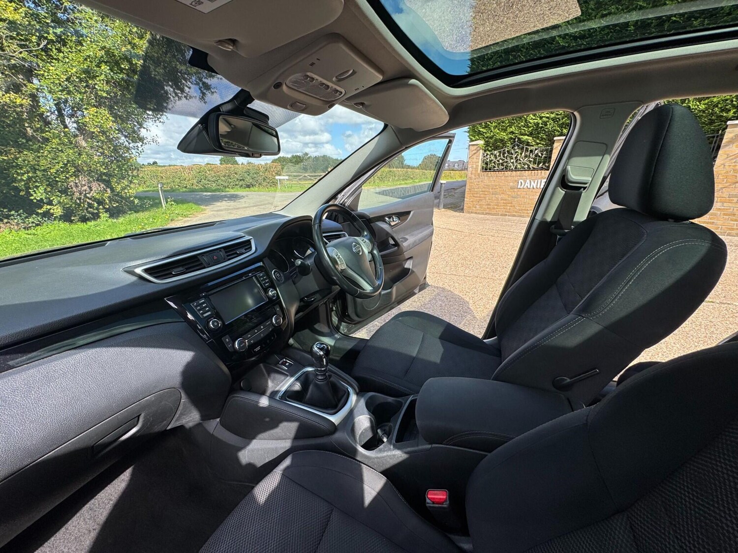 Used Nissan Qashqai 2014 for sale - 76151903: Photo 24