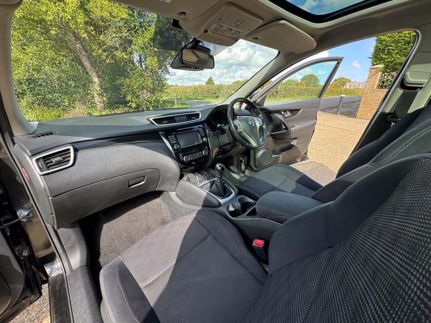 Used Nissan Qashqai 2014 for sale - 76151903: Photo 55