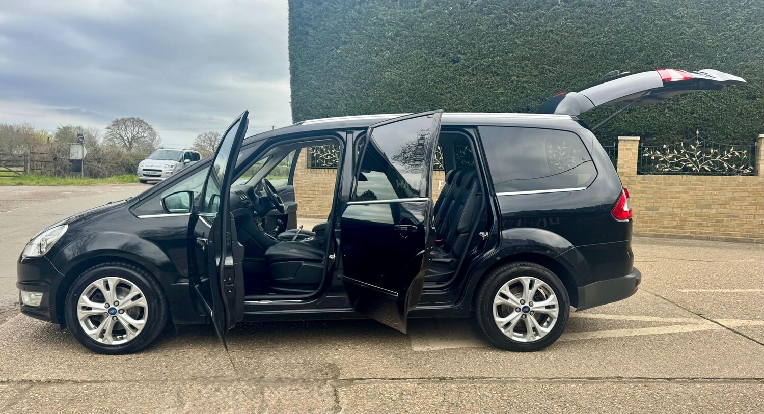 Used Ford Galaxy 2013 for sale - 78002276: Photo 41