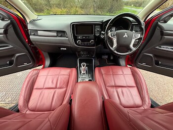 Used Mitsubishi Outlander 2018 for sale - 77411668: Photo