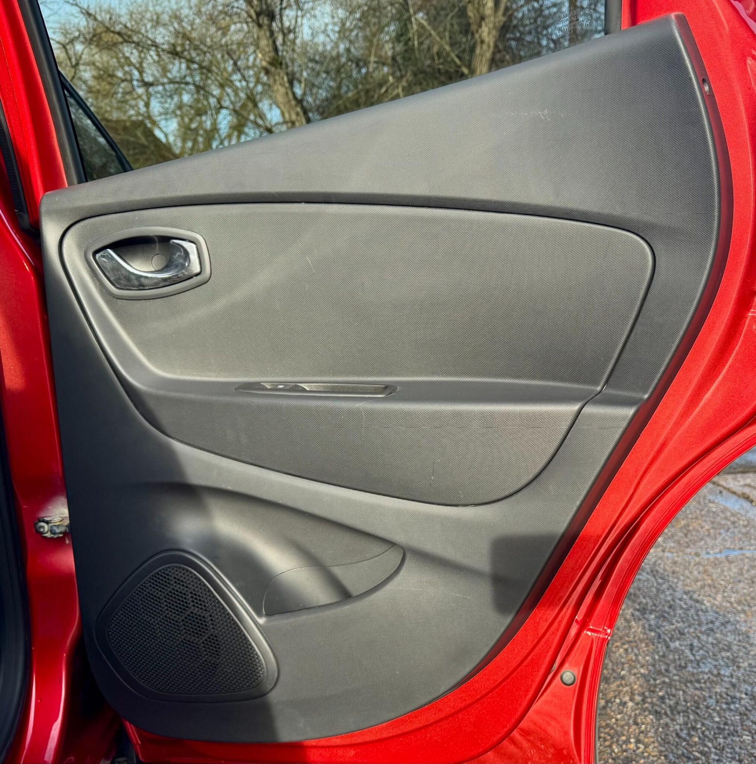 Used Renault Captur for sale - 77807614: Photo 87