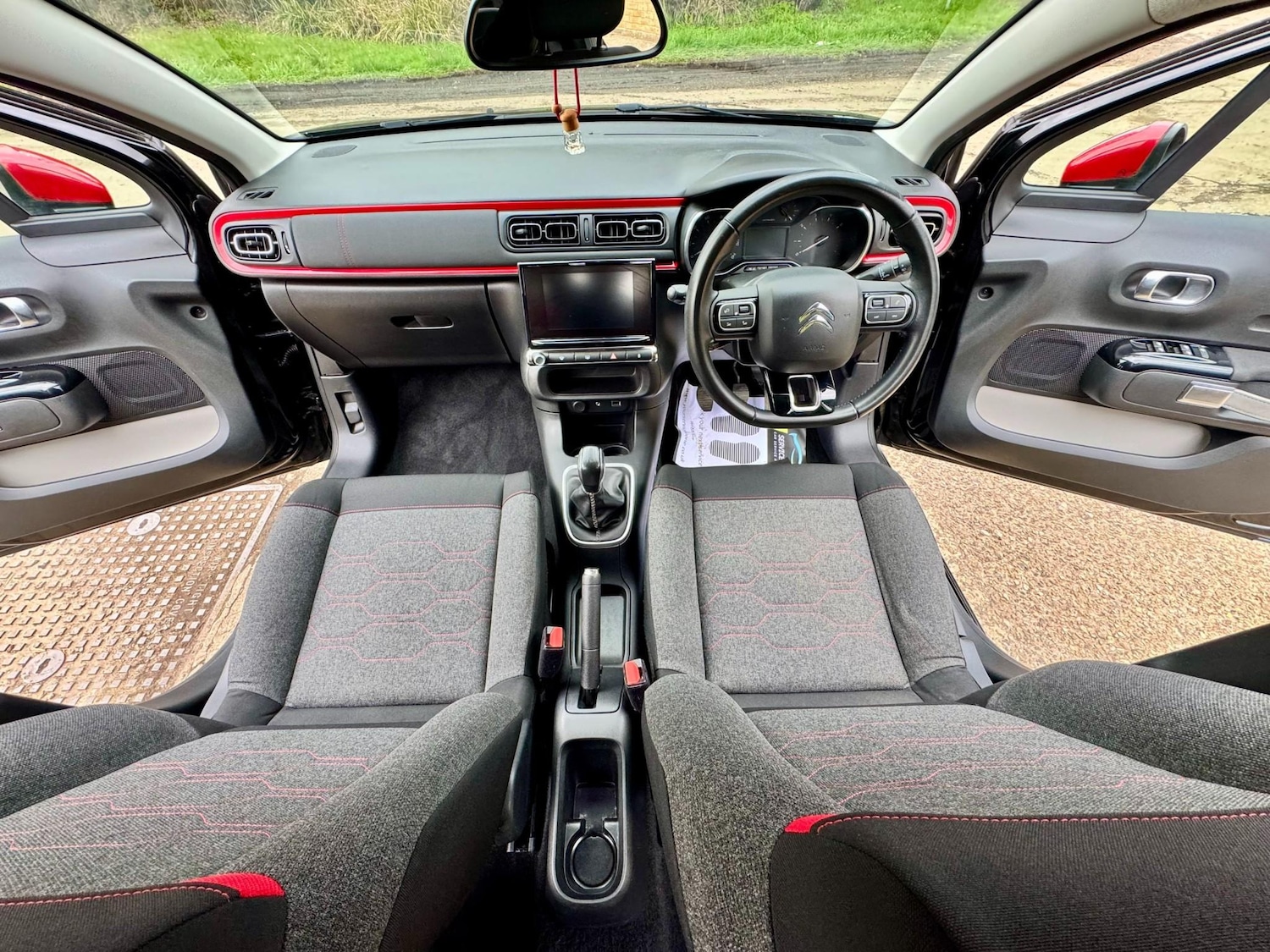 Used Citroen C3 2018 for sale - 77984102: Photo 2