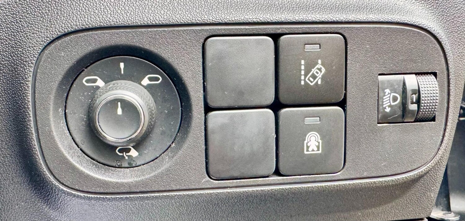 Used Citroen C3 2018 for sale - 77984102: Photo 81