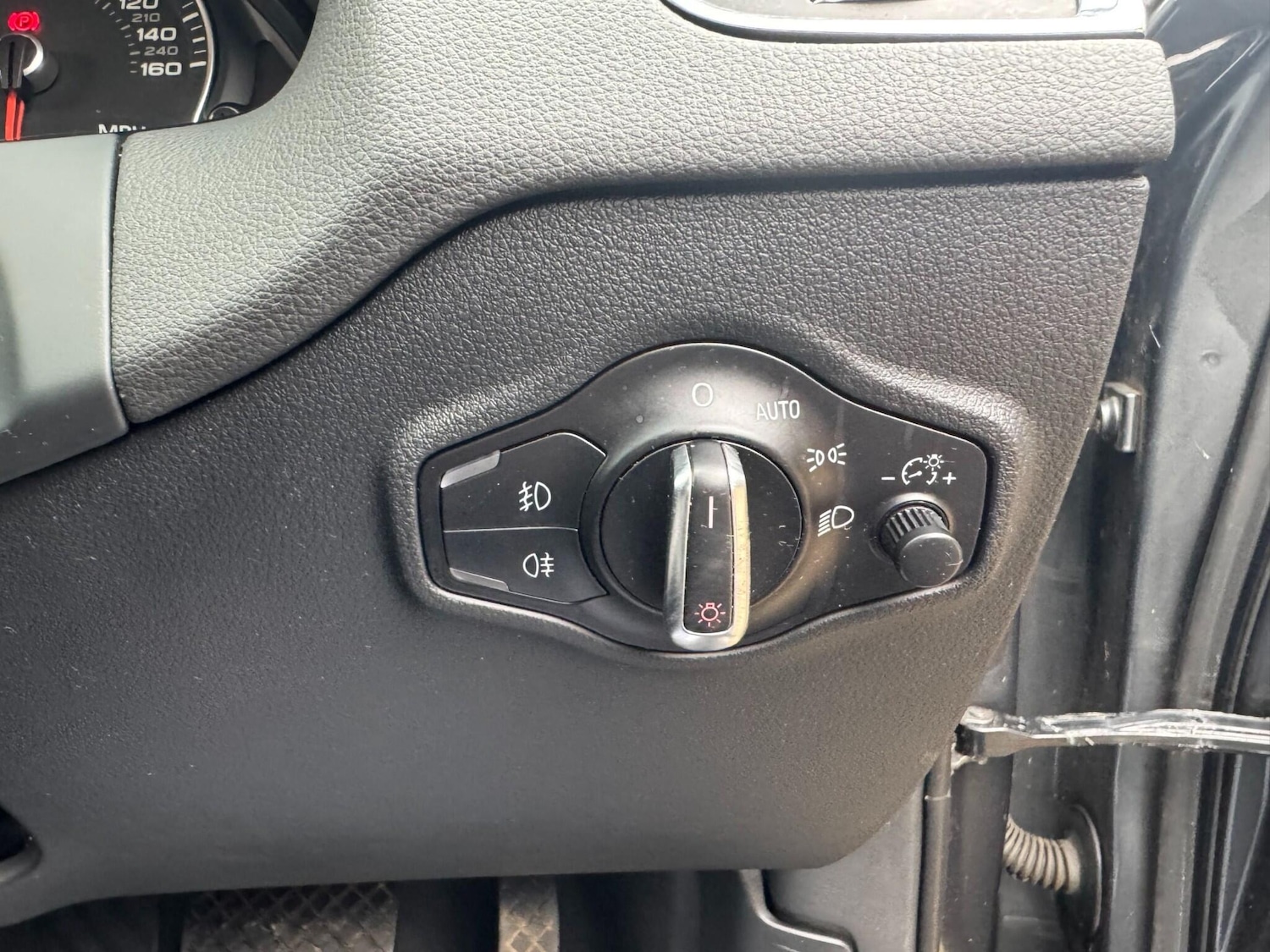 Used Audi Q5 2012 for sale - 77082073: Photo 89