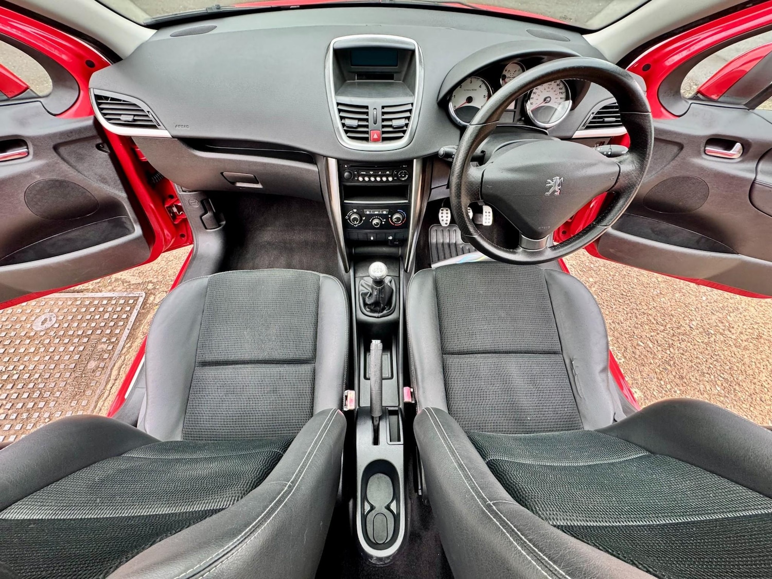 Used Peugeot 207 2011 for sale - 78128693: Photo 59