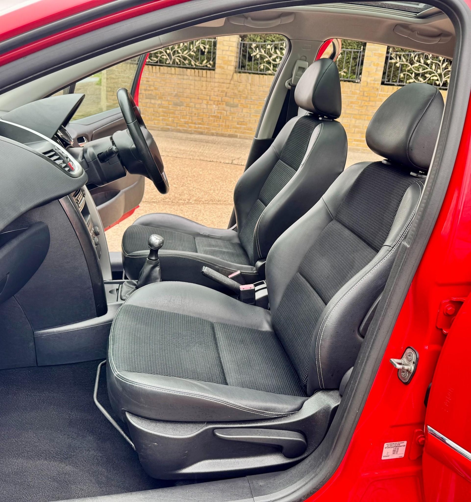 Used Peugeot 207 2011 for sale - 78128693: Photo 61