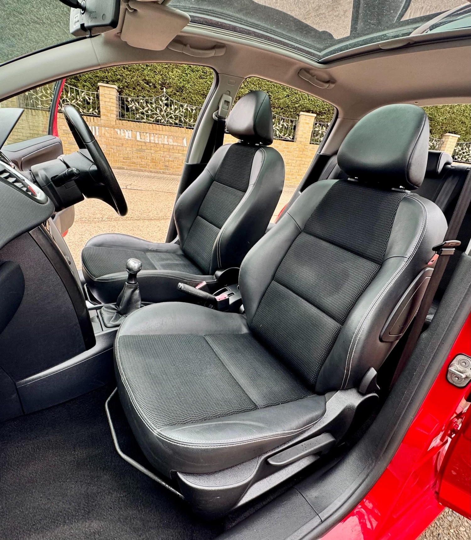 Used Peugeot 207 2011 for sale - 78128693: Photo 74