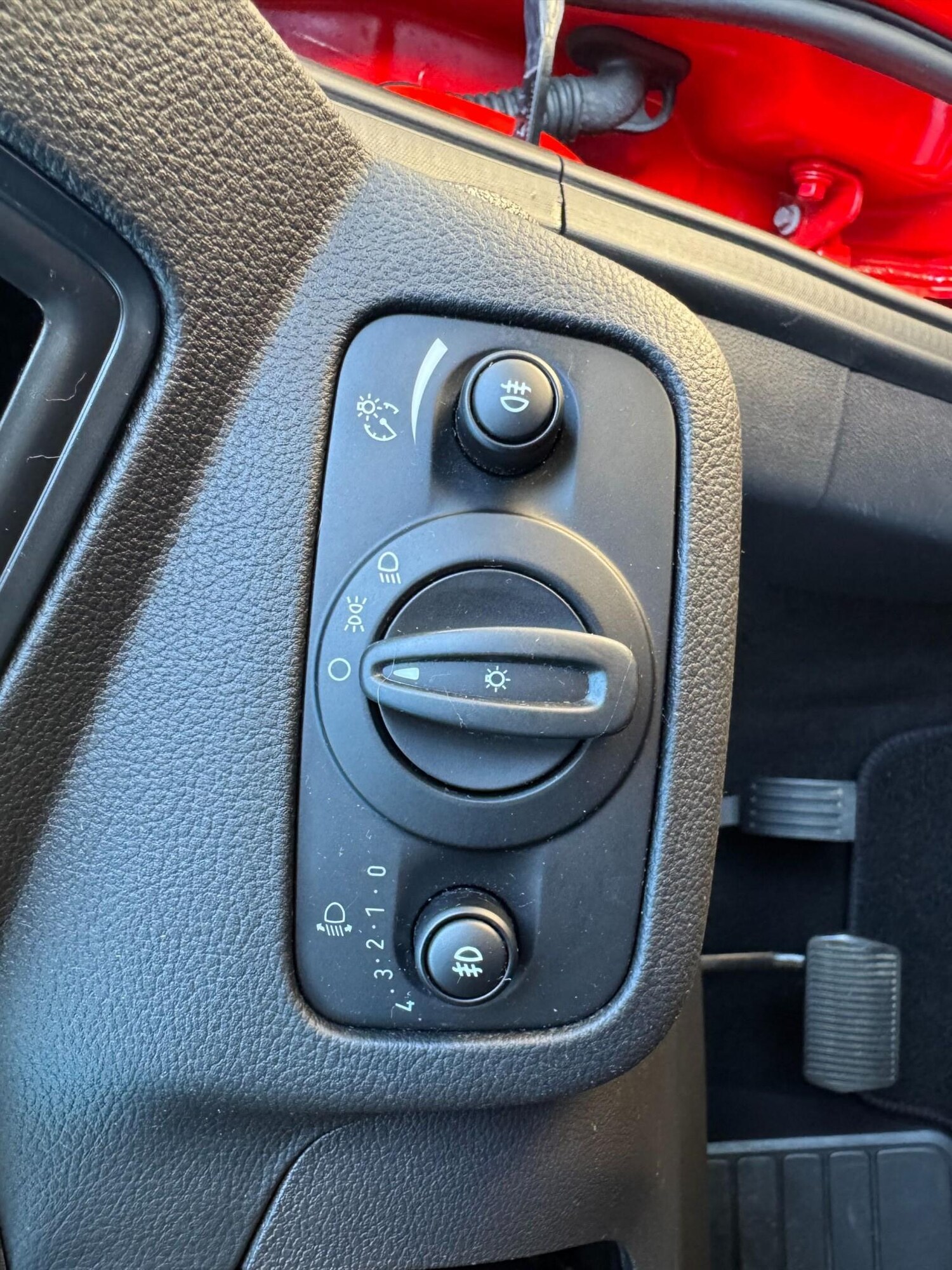 Used Ford C-Max 2016 for sale - 77984093: Photo 85