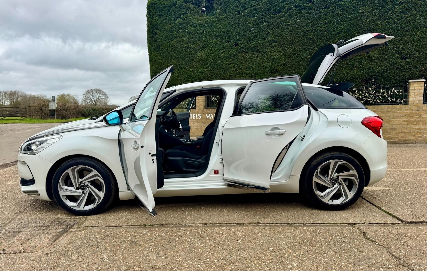 Used DS Automobiles DS 5 2016 for sale - 77853185: Photo 22