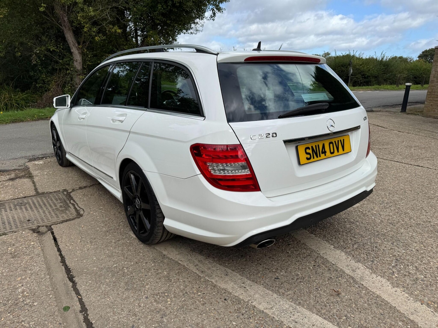 Used Mercedes-Benz C Class 2014 for sale - 76152282: Photo 12