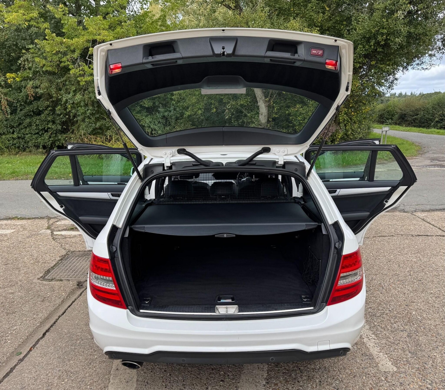 Used Mercedes-Benz C Class 2014 for sale - 76152282: Photo 15