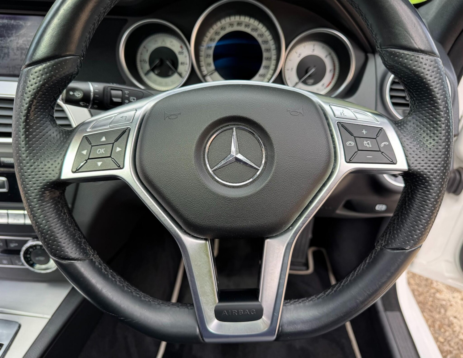 Used Mercedes-Benz C Class 2014 for sale - 76152282: Photo 17