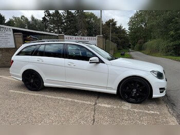 Used Mercedes-Benz C-Class 2014 for sale - 76152282: Photo