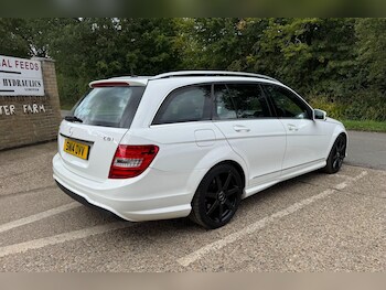 Used Mercedes-Benz C-Class 2014 for sale - 76152282: Photo