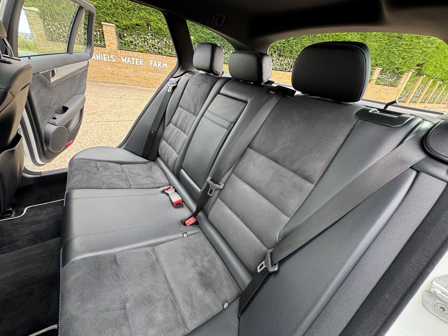 Used Mercedes-Benz C Class 2014 for sale - 76152282: Photo 7