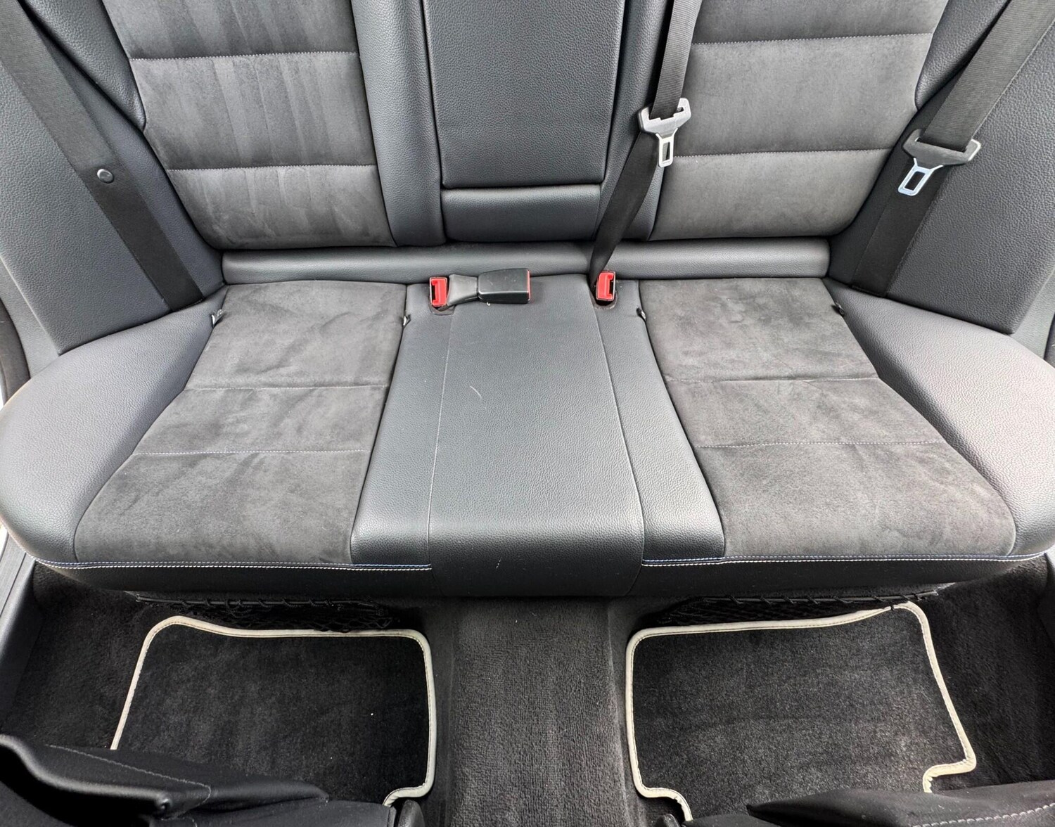 Used Mercedes-Benz C Class 2014 for sale - 76152282: Photo 76