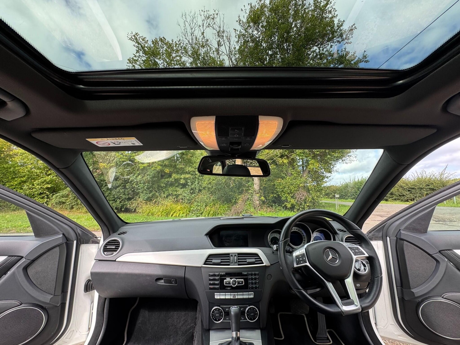 Used Mercedes-Benz C Class 2014 for sale - 76152282: Photo 78