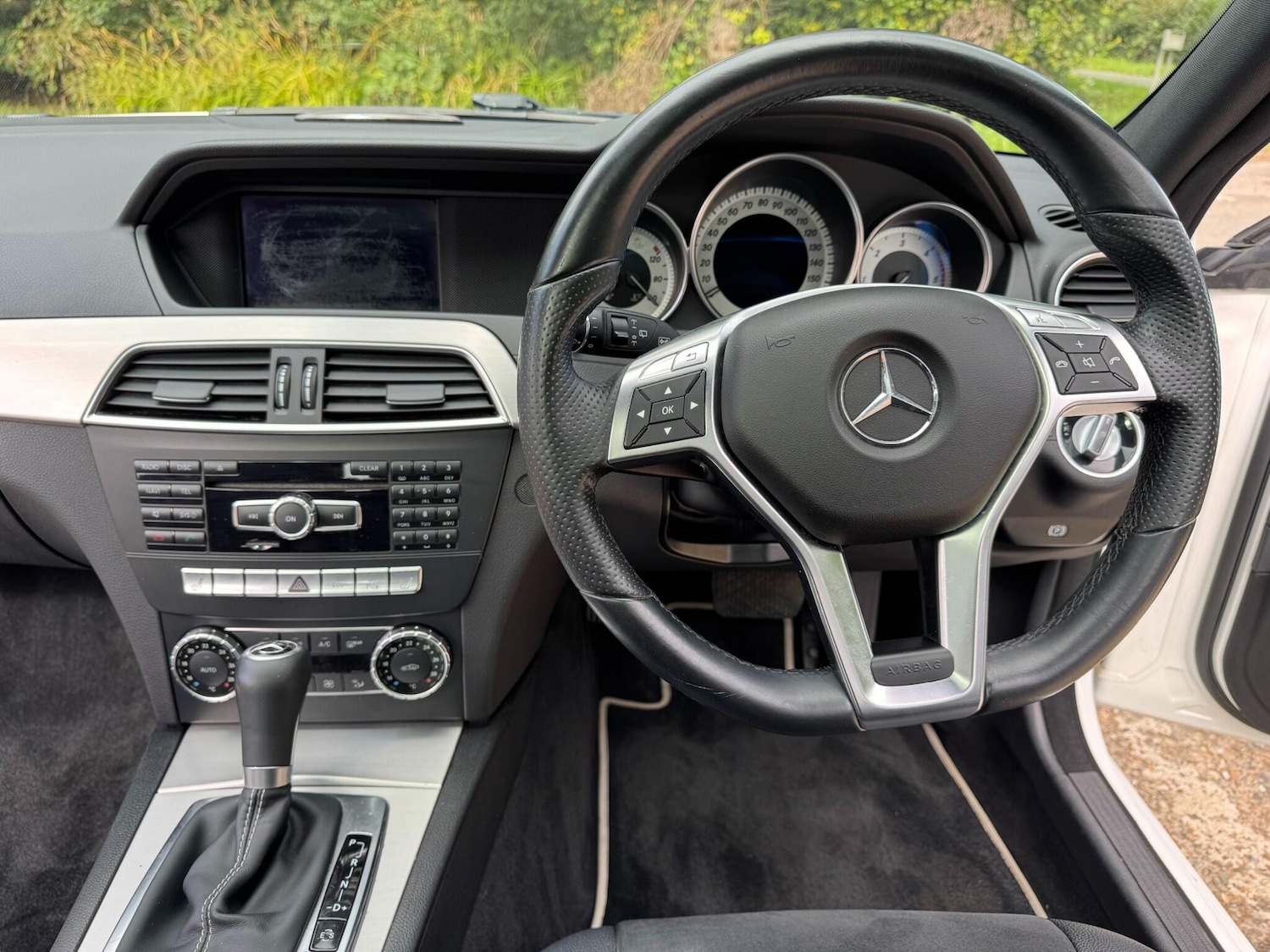 Used Mercedes-Benz C Class 2014 for sale - 76152282: Photo 87