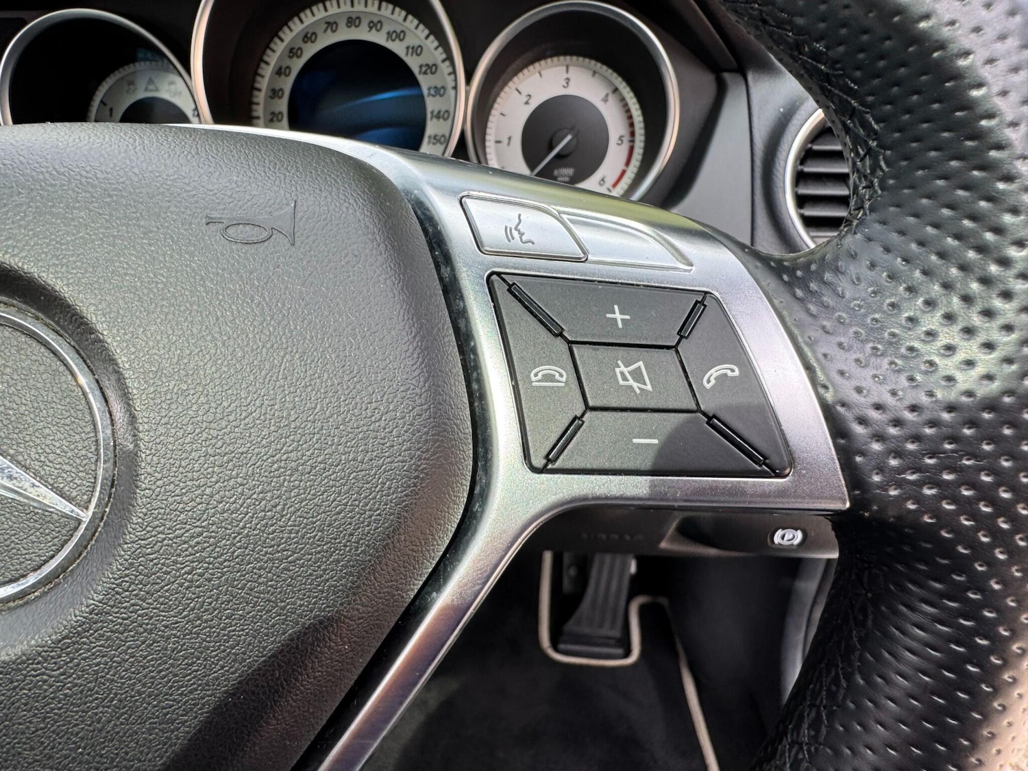 Used Mercedes-Benz C Class 2014 for sale - 76152282: Photo 98