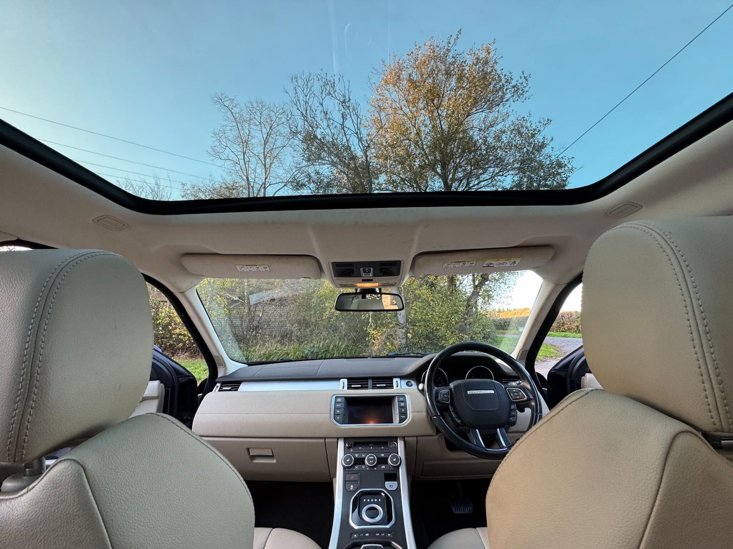 Used Land Rover Range Rover Evoque 2012 for sale - 76521963: Photo 2