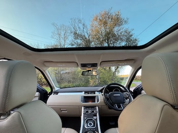 Used Land Rover Range Rover Evoque 2012 for sale - 76521963: Photo