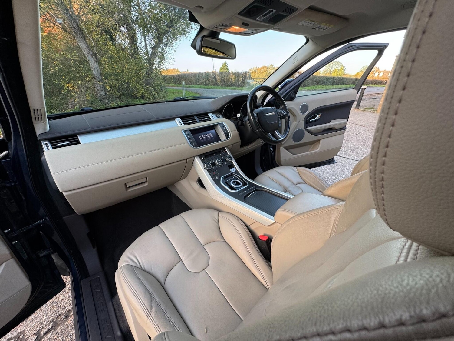 Used Land Rover Range Rover Evoque 2012 for sale - 76521963: Photo 60