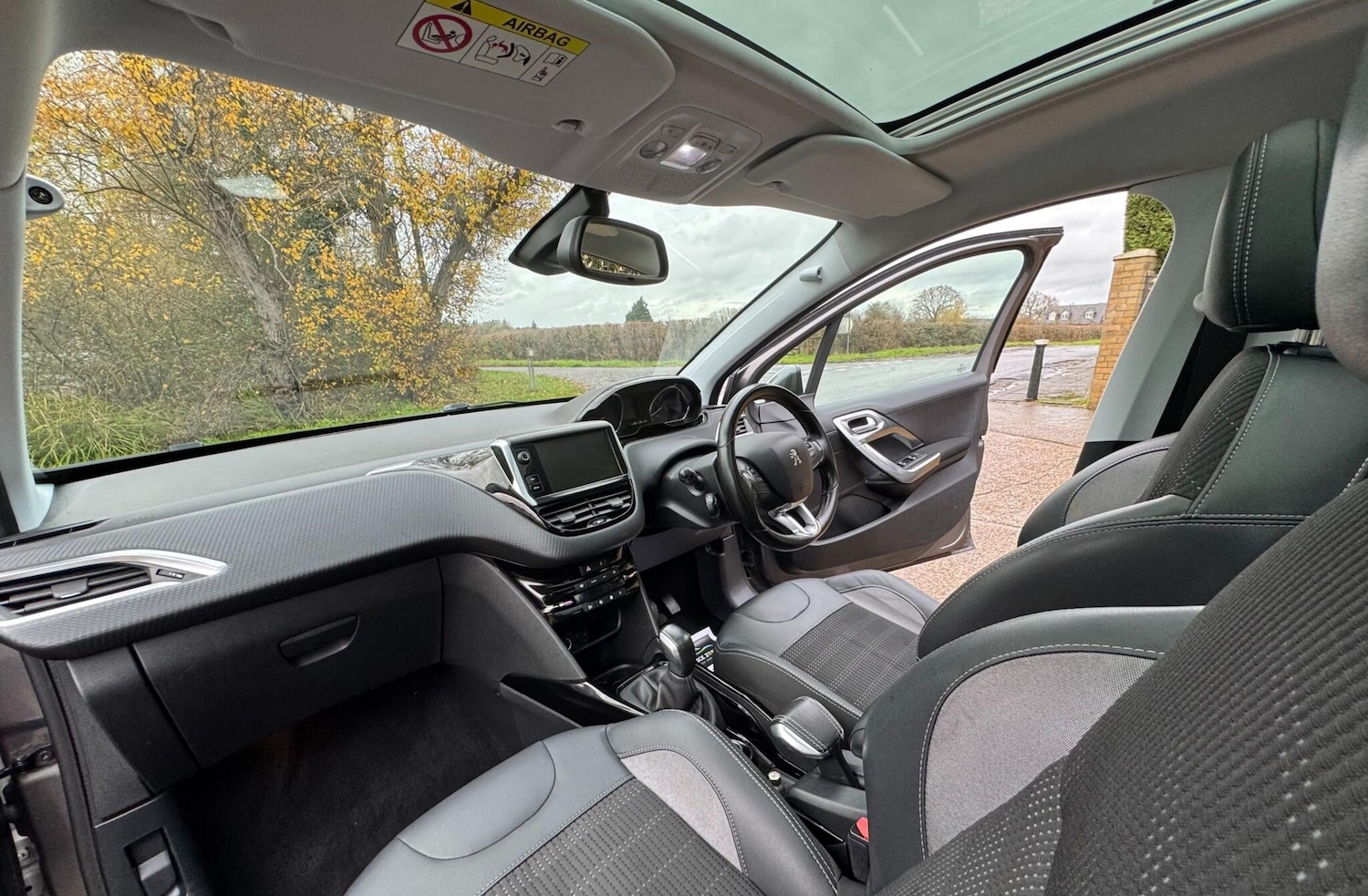 Used Peugeot 2008 2016 for sale - 76765094: Photo 21