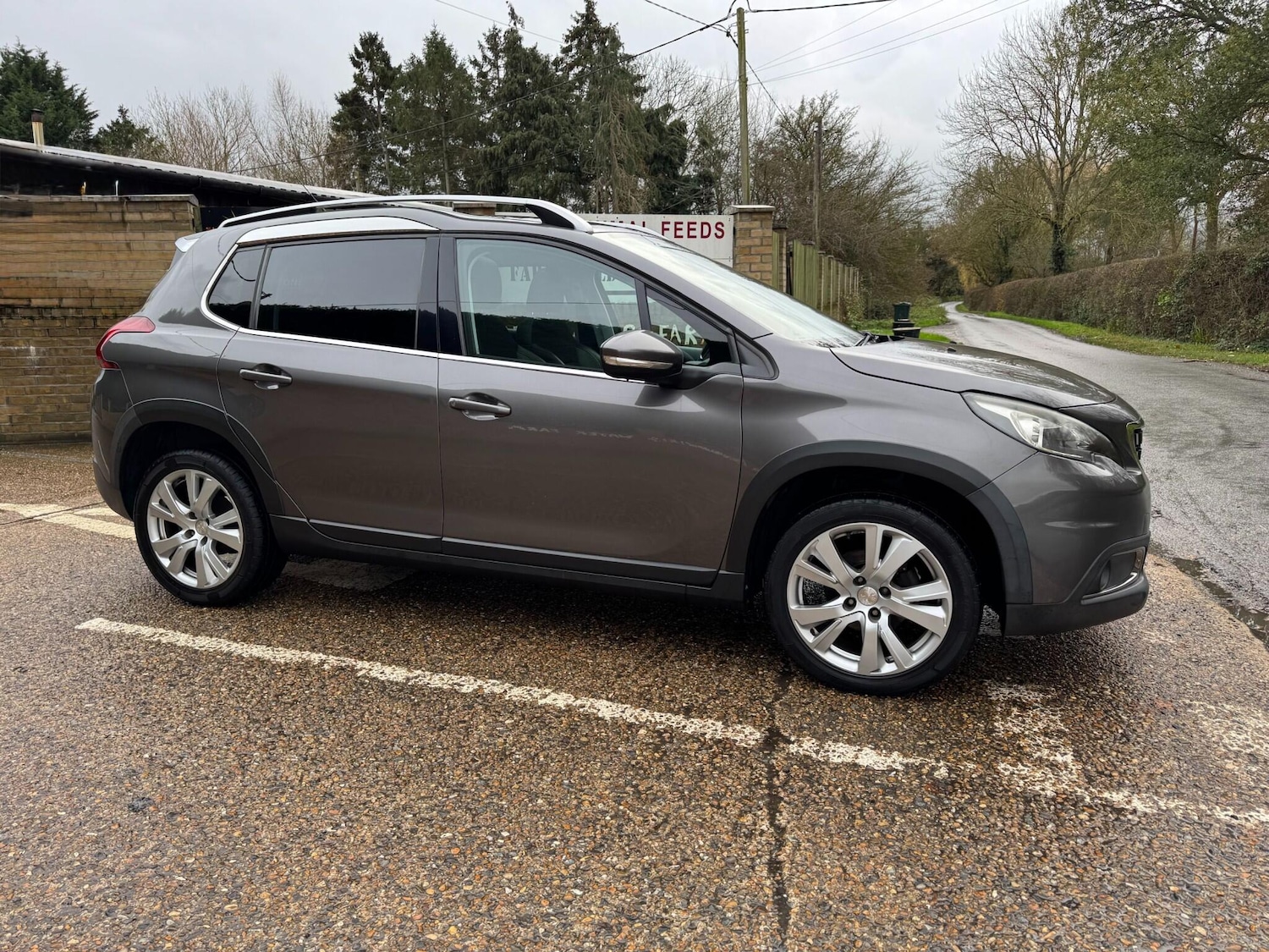 Used Peugeot 2008 2016 for sale - 76765094: Photo 5