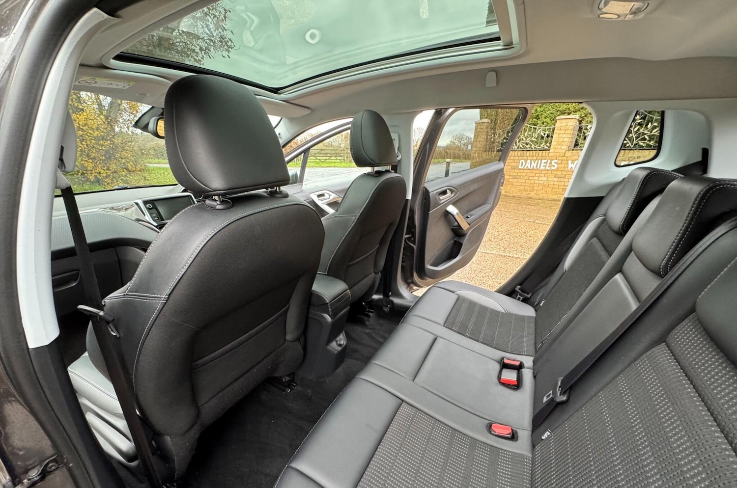 Used Peugeot 2008 2016 for sale - 76765094: Photo 54