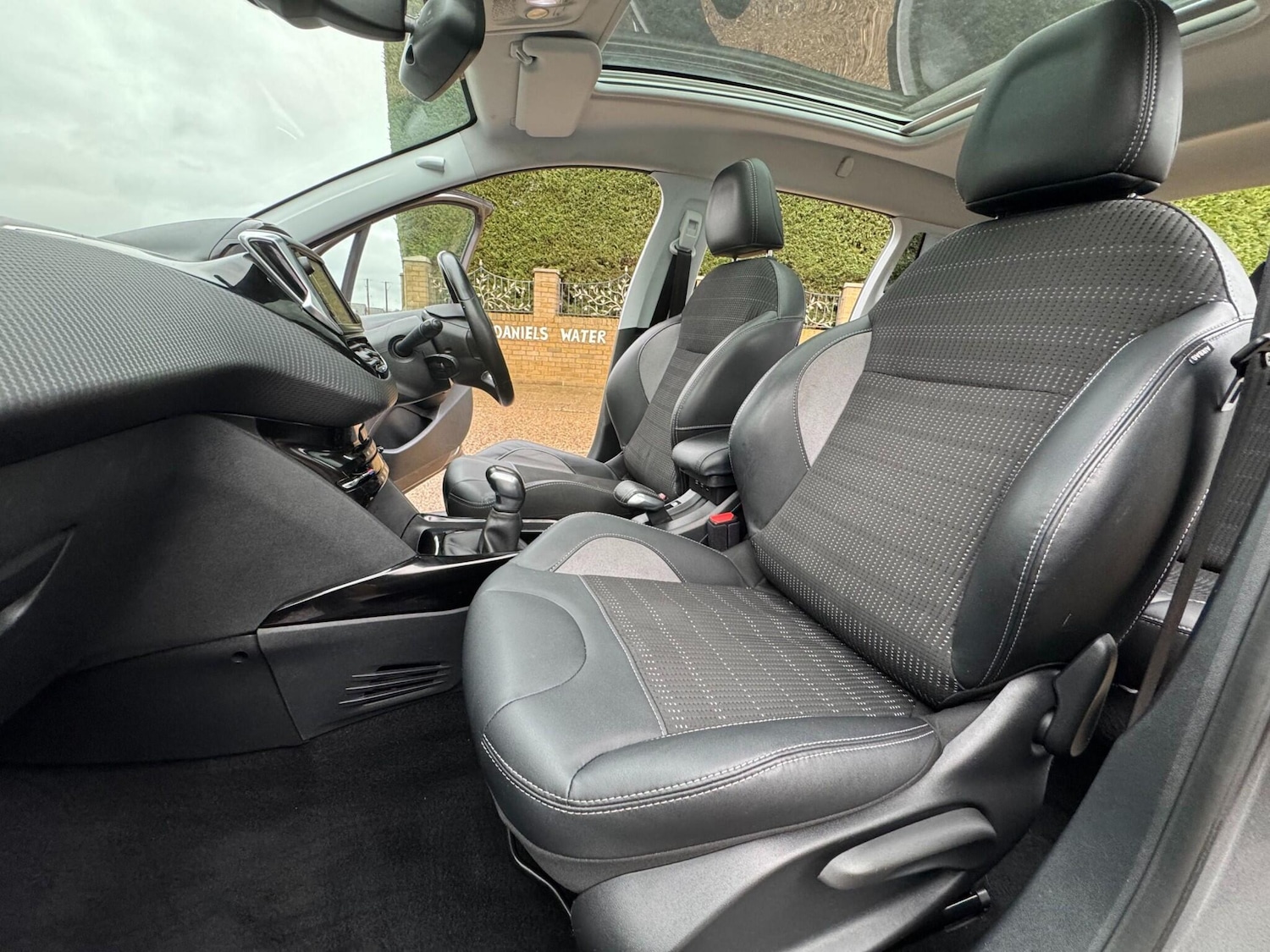 Used Peugeot 2008 2016 for sale - 76765094: Photo 57