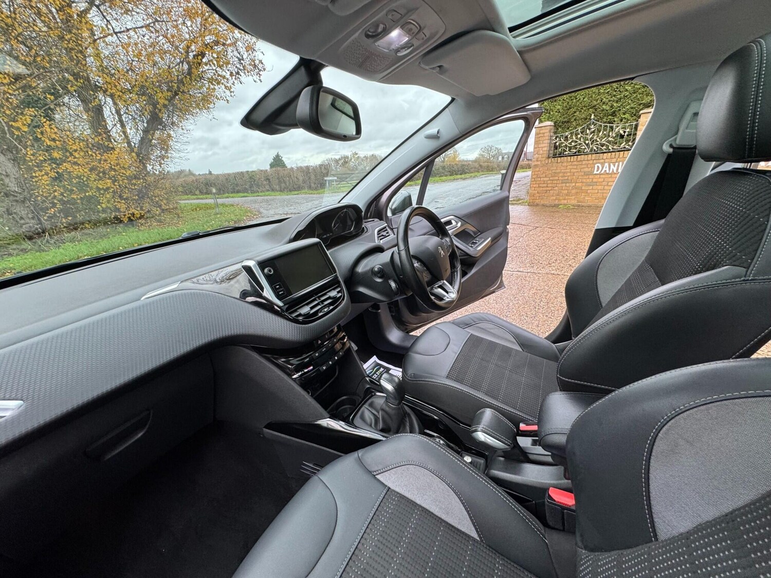 Used Peugeot 2008 2016 for sale - 76765094: Photo 59