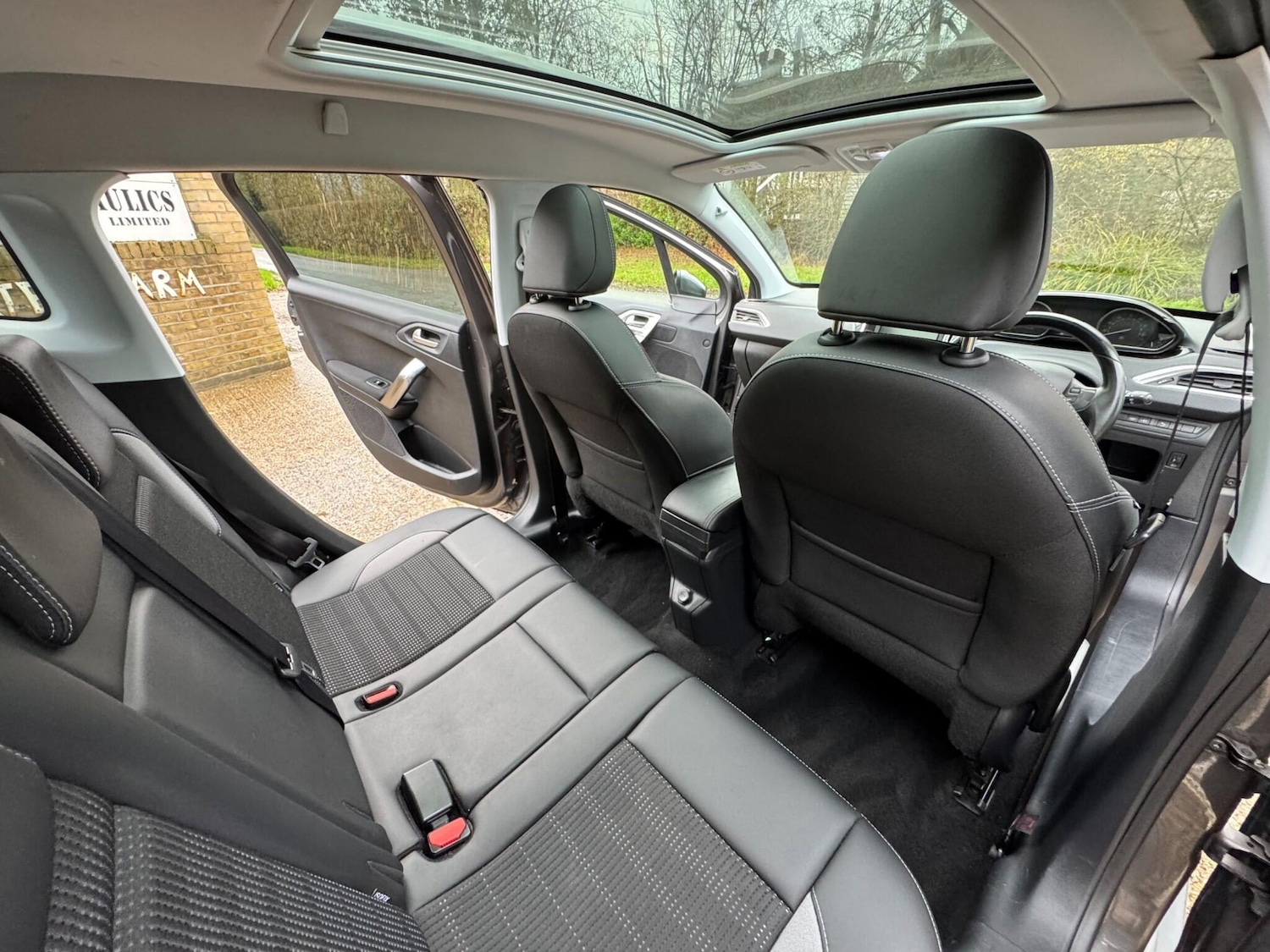 Used Peugeot 2008 2016 for sale - 76765094: Photo 67