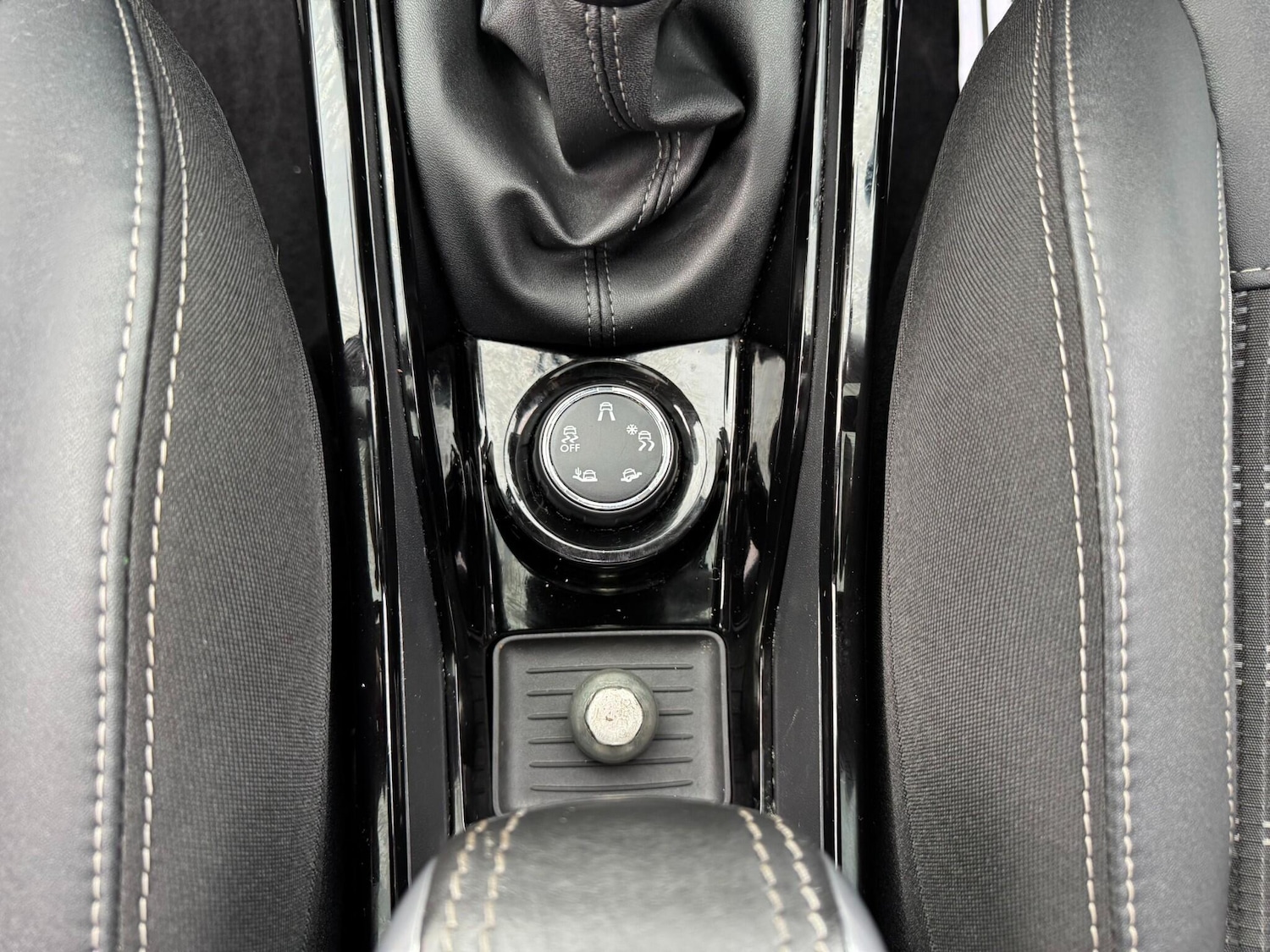 Used Peugeot 2008 2016 for sale - 76765094: Photo 80