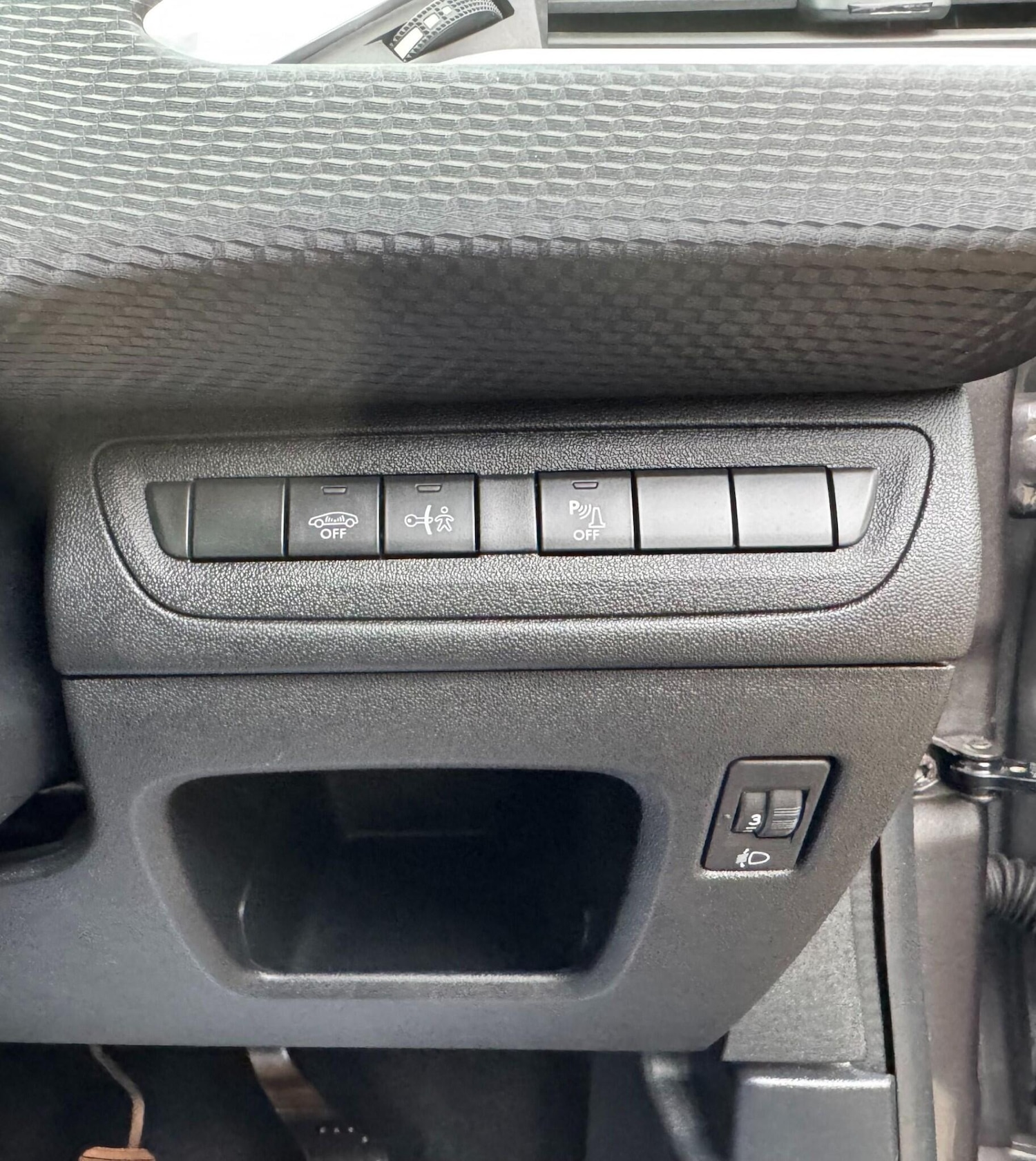 Used Peugeot 2008 2016 for sale - 76765094: Photo 83