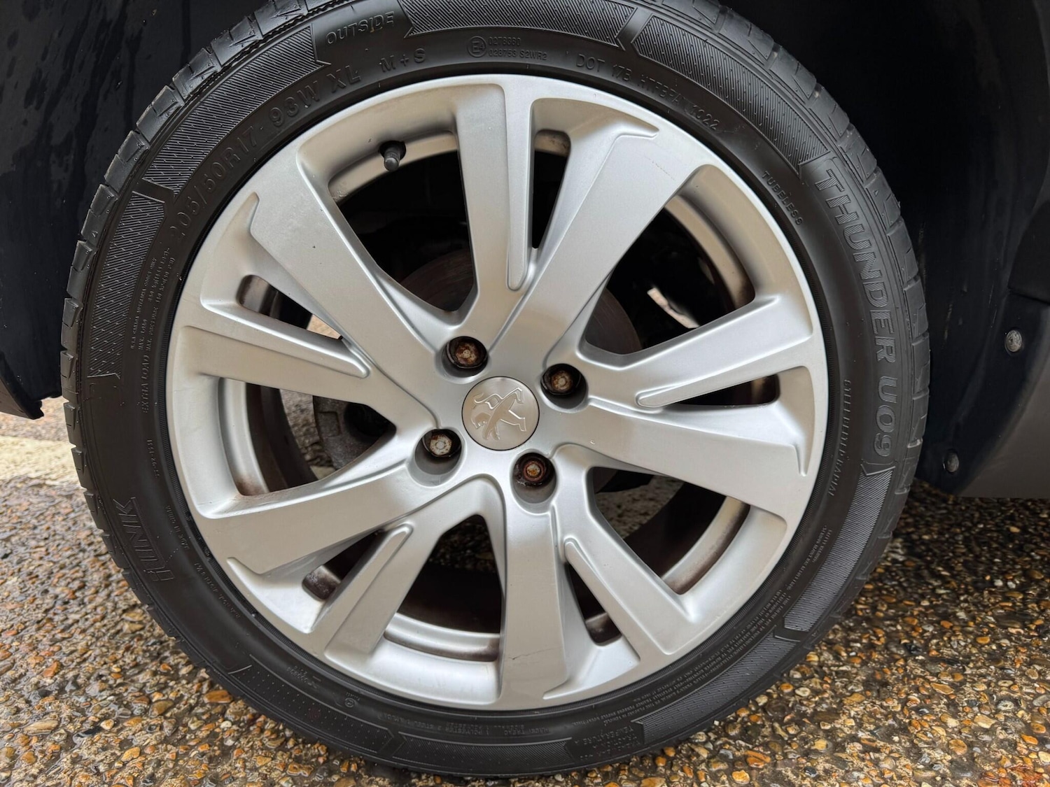 Used Peugeot 2008 2016 for sale - 76765094: Photo 94