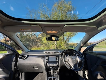 Used Nissan Qashqai 2015 for sale - 76550813: Photo