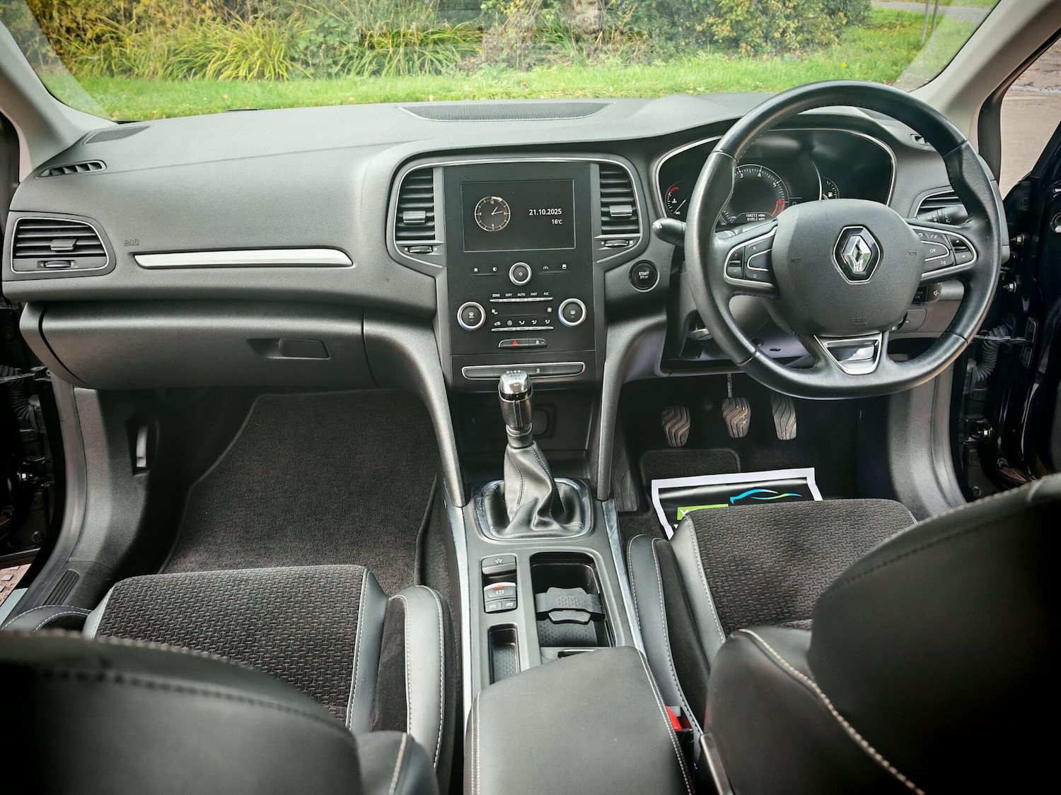 Used Renault Megane 2016 for sale - 76152808: Photo 2